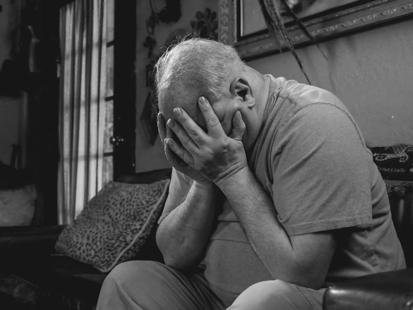 Léčba deprese obvykle kombinuje léky, terapii a úpravu denního režimu.